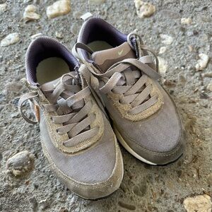 Nike Girls Waffle Ones